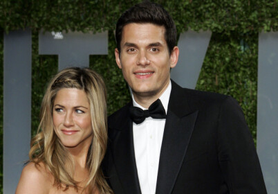 STJERNEPAR: Jennifer Aniston og John Mayer var i et turbulent forhold fra 2008 til 2009.. Foto: NTB scanpix STJERNEPAR: Jennifer Aniston og John Mayer var i et turbulent forhold fra 2008 til 2009.. Foto: NTB scanpix